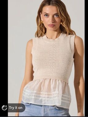 NWT ASTR THE LABEL PEPLUM SWEATER VEST SIZE XS